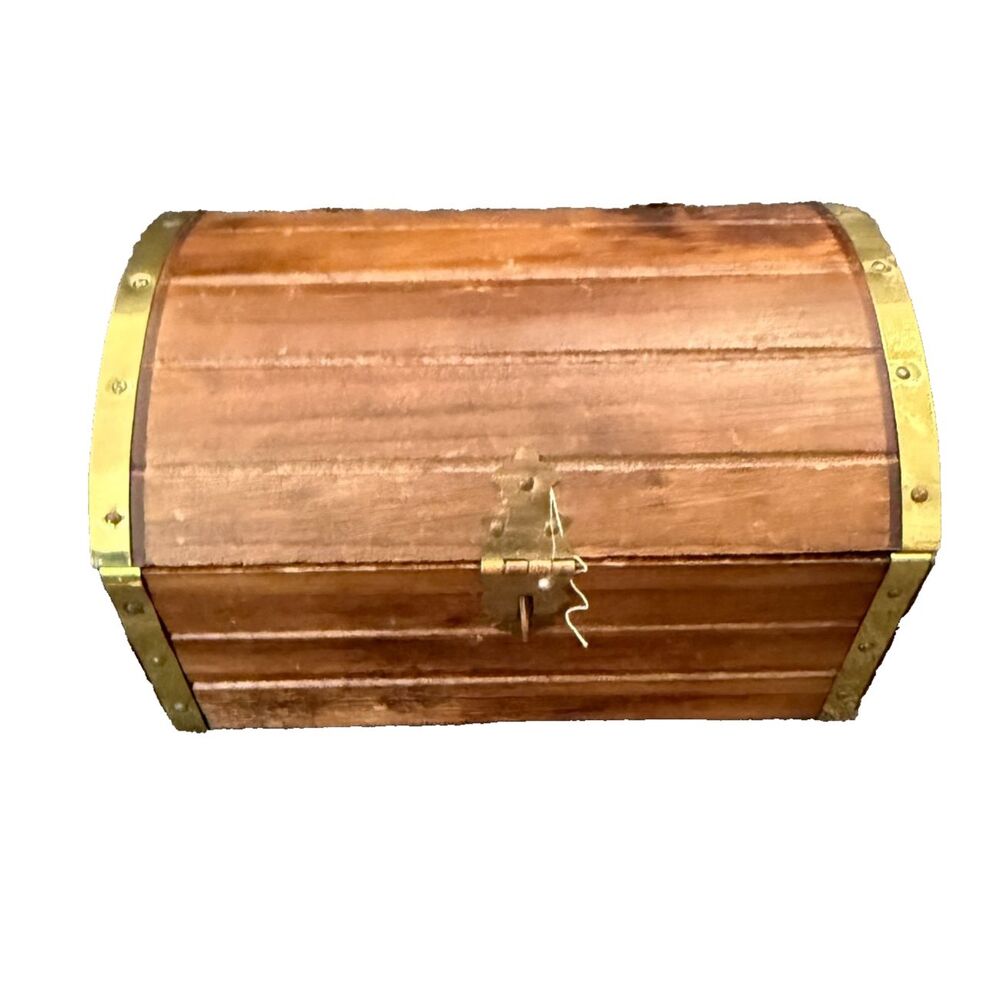 Vintage Treasure Chest Music Keepsake Box, preloved, made in Japan